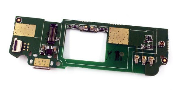 HTC Desire 620 Micro USB connector met board